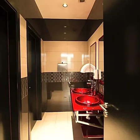 Flamingo 3*